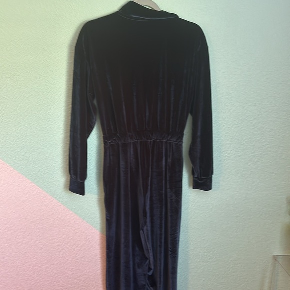 Flash Sale💝 Fabletics Navy velvet jumpsuit size S - Picture 7 of 12
